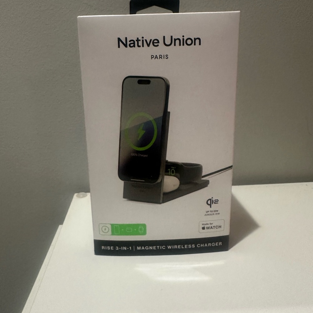 Native Union Gray 3-in-1 Magnetic Wireless Charger